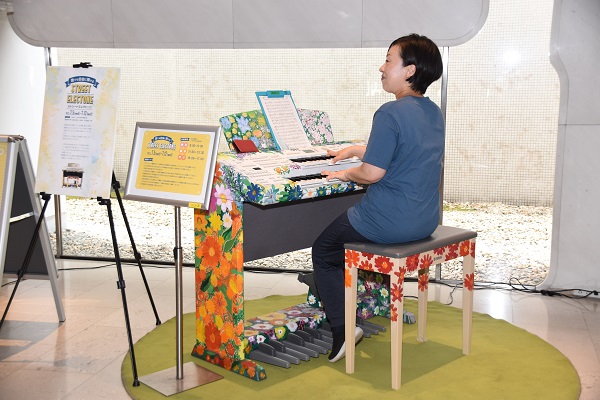 ストレートエレクトーンによる伴奏