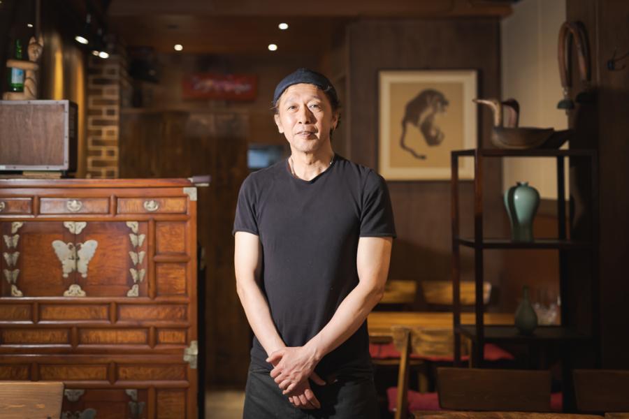 代表の金　廷黙さん
