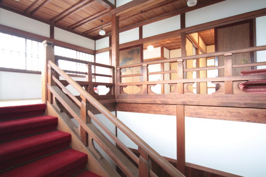 廊下（階段、杉戸）の写真