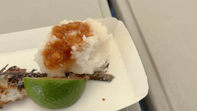 焼きあがったサンマの様子
