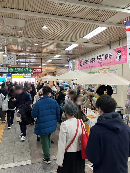 目黒駅マルシェの様子