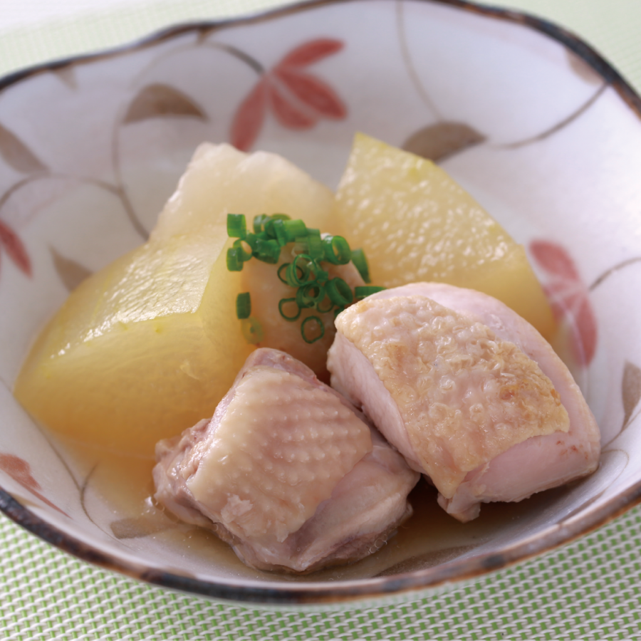 冬瓜（とうがん）と鶏肉の煮物の写真