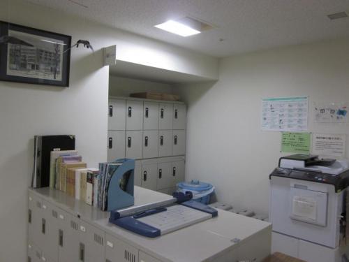 印刷機、ロッカー