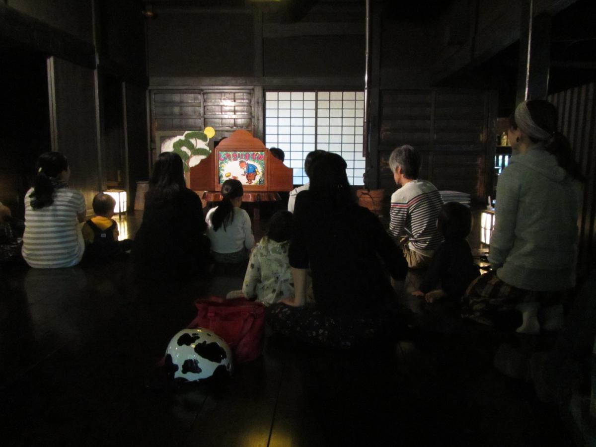 お月見のお話し会の様子