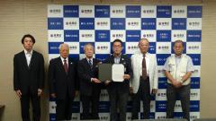 提言提出の様子