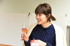 乾杯している写真