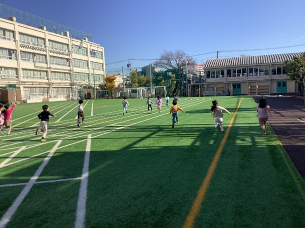 R8小学校