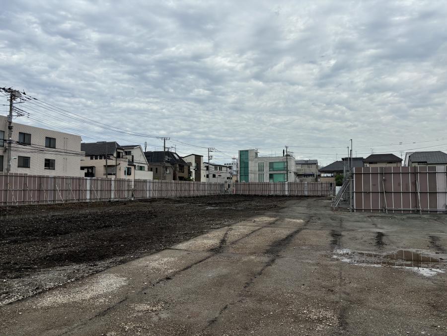5月既存校舎解体工事終了後の様子
