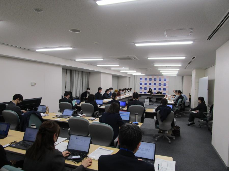 本会議の様子